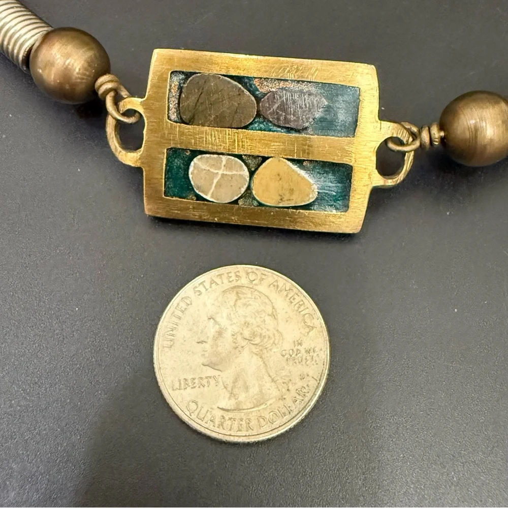 Vintage Brutalist Modernist Stone Inlay Brass Collar Choker Necklace - Picture 7 of 12